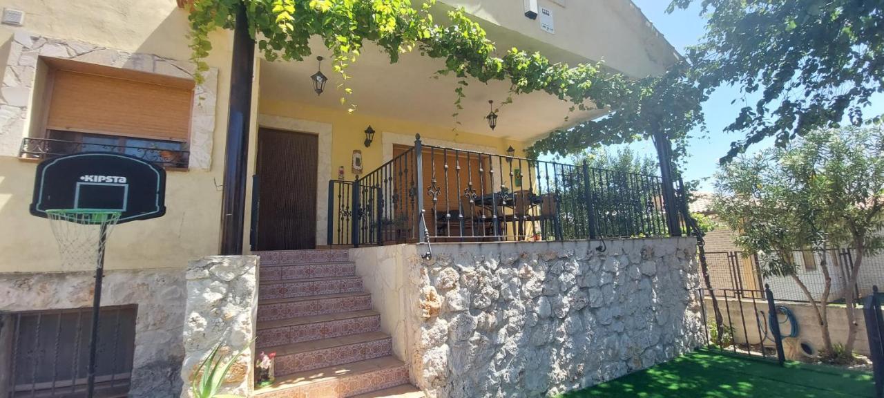 Casa Rural Rincones De Albares Exterior photo